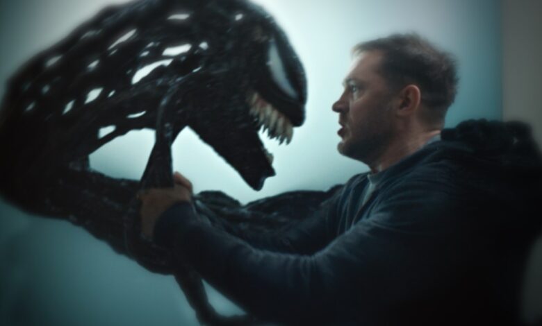 Venom: The Last Dance está em um romance tóxico consigo mesmo e com Tom Hardy