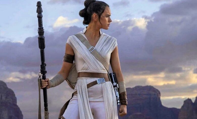 Daisy Ridley as Rey Skywalker in Star Wars The Force Awakens.