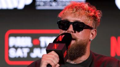 jake paul next to mike perry before their boxing match