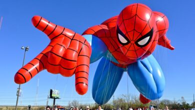 Como o novo balão do desfile de Ação de Graças do Homem-Aranha teve seu redesenho completo