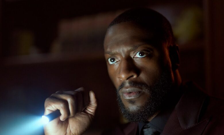 Aldis Hodge 'orgulhoso' por James Patterson ter se recusado a caiar Alex Cross