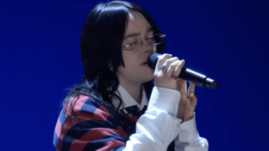 Billie Eilish canta 'Wildflower', 'Birds of a Feather' em FireAid