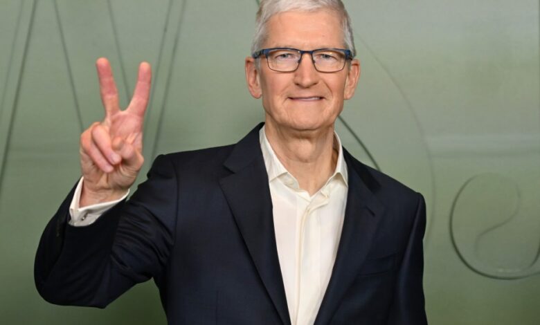 CEO da Apple, Tim Cook, doa US$ 1 milhão ao fundo de inauguração de Trump