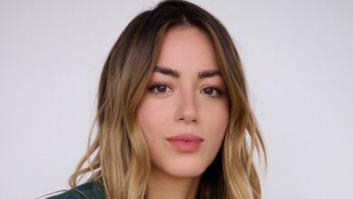 Chloe Bennet se junta ao filme de Natal dos irmãos Jonas na Disney+