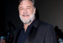 Russell Crowe se afasta para baixo para o 'país de urso' tiro