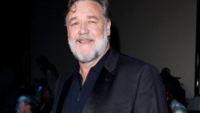 Russell Crowe se afasta para baixo para o 'país de urso' tiro