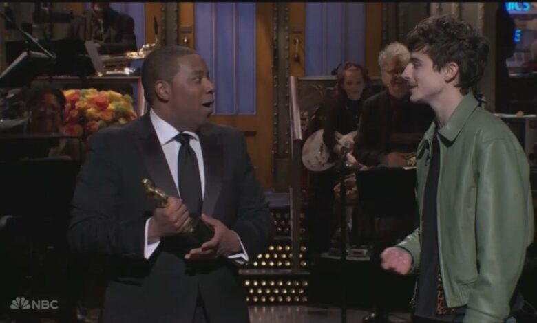 Timothée Chalamet perde Oscar para Kenan Thompson no monólogo 'SNL'